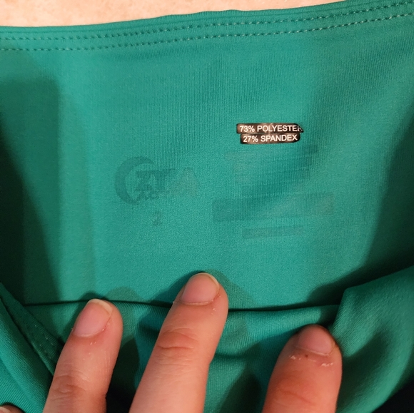 Zyia Light n Tight Pocket Capri Leggings - Picture 3 of 5